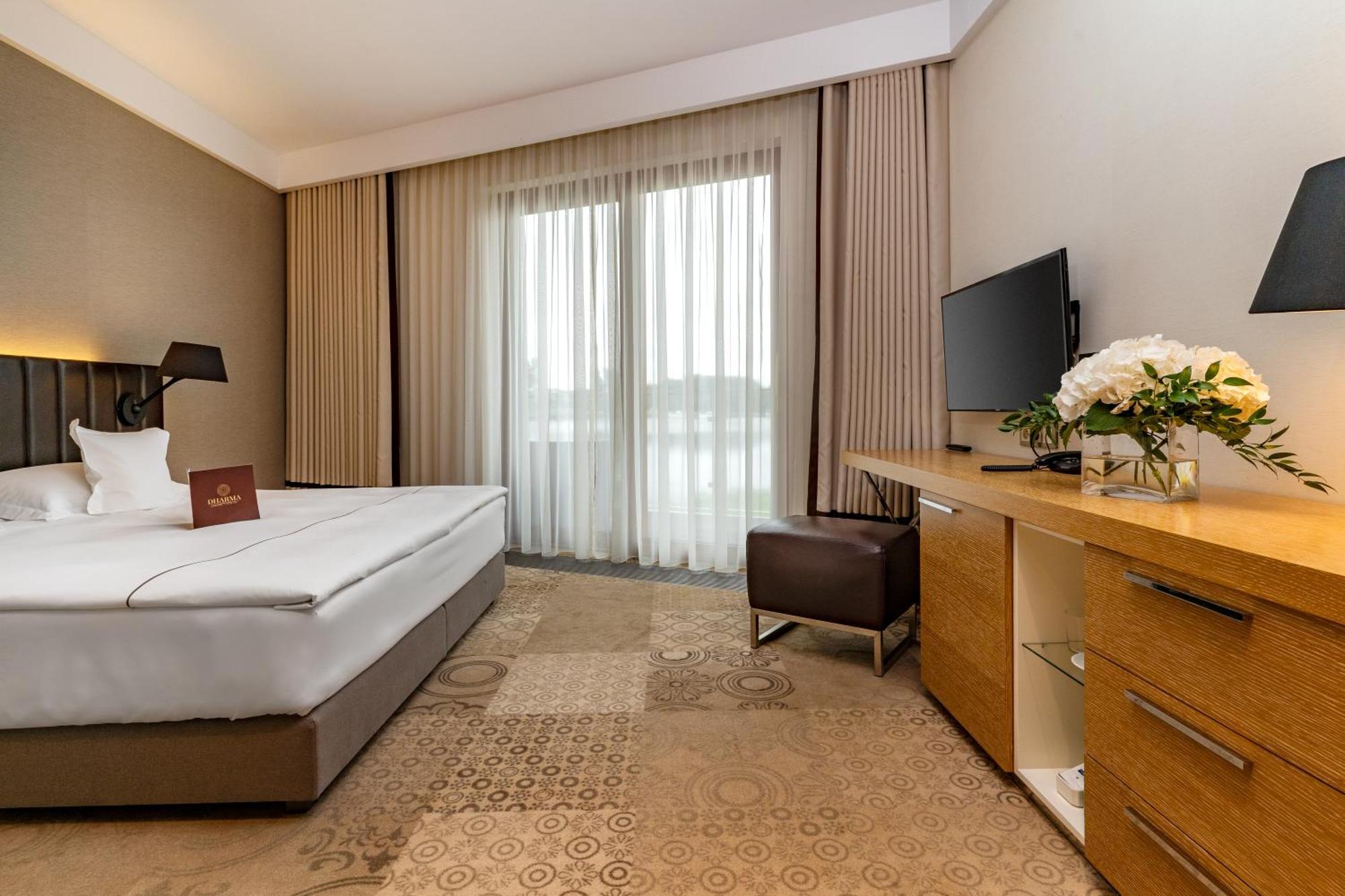 Tiffi Boutique Hotel オルシュティン エクステリア 写真