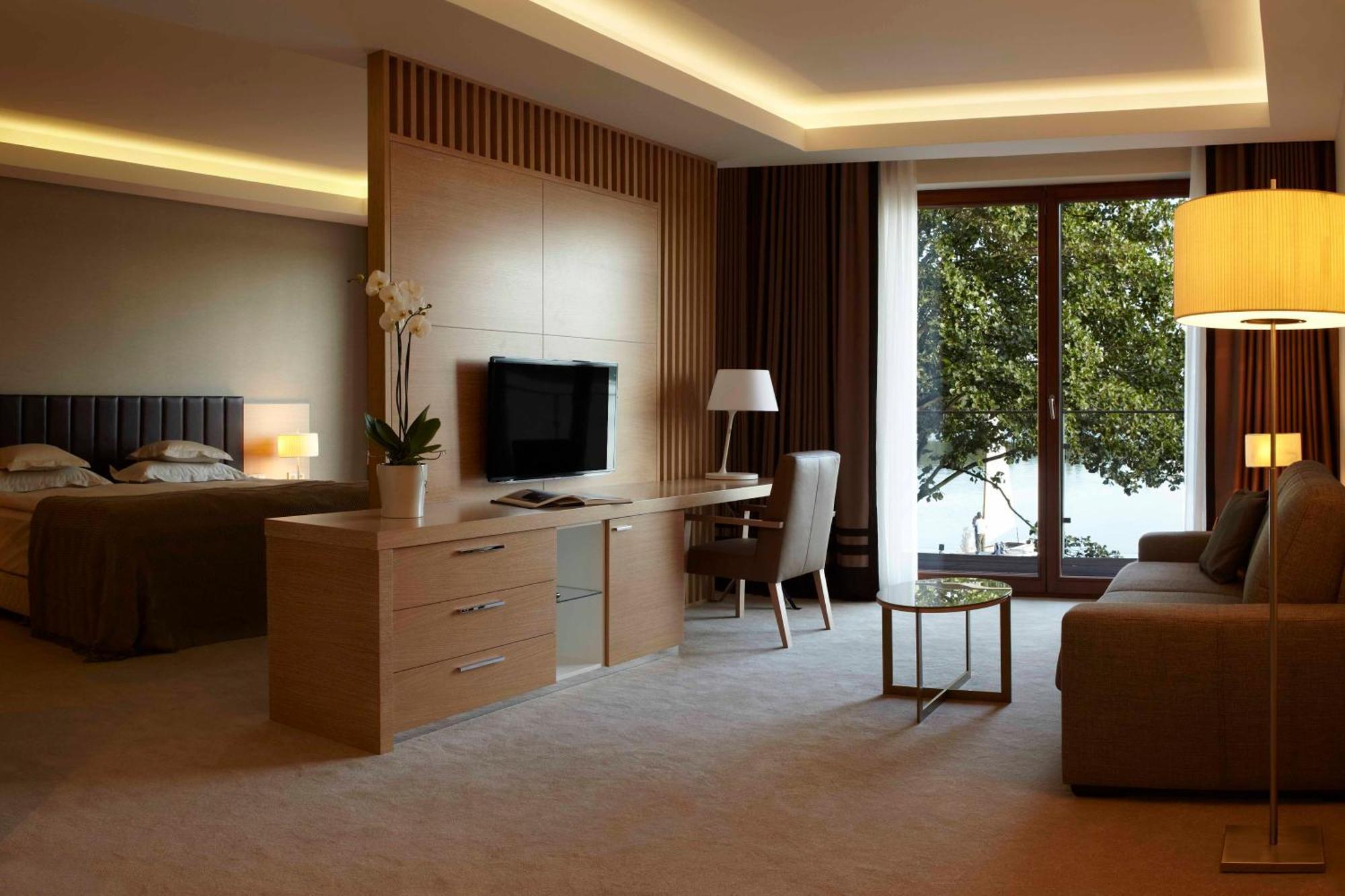 Tiffi Boutique Hotel オルシュティン エクステリア 写真