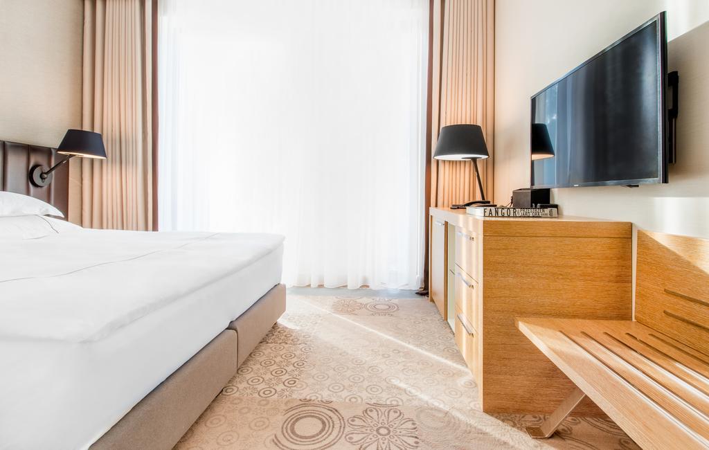 Tiffi Boutique Hotel オルシュティン エクステリア 写真