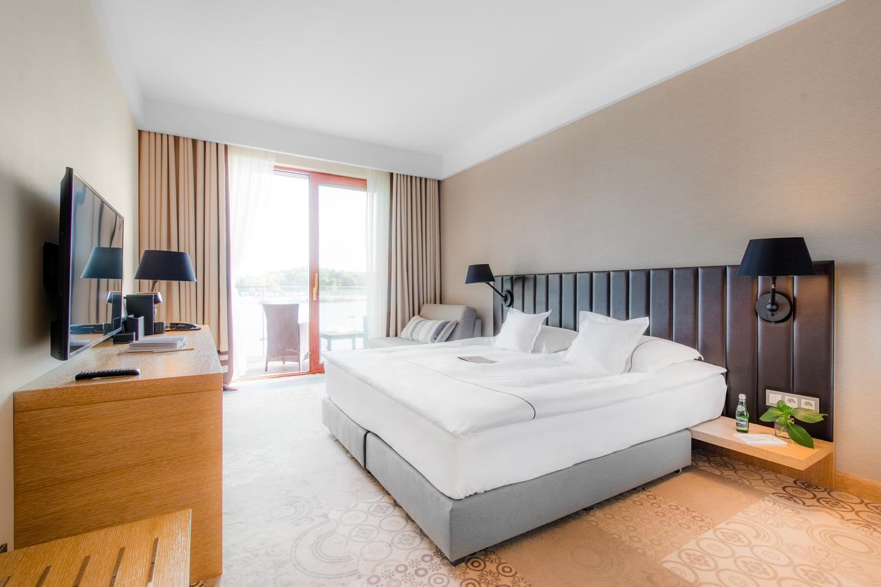 Tiffi Boutique Hotel オルシュティン エクステリア 写真