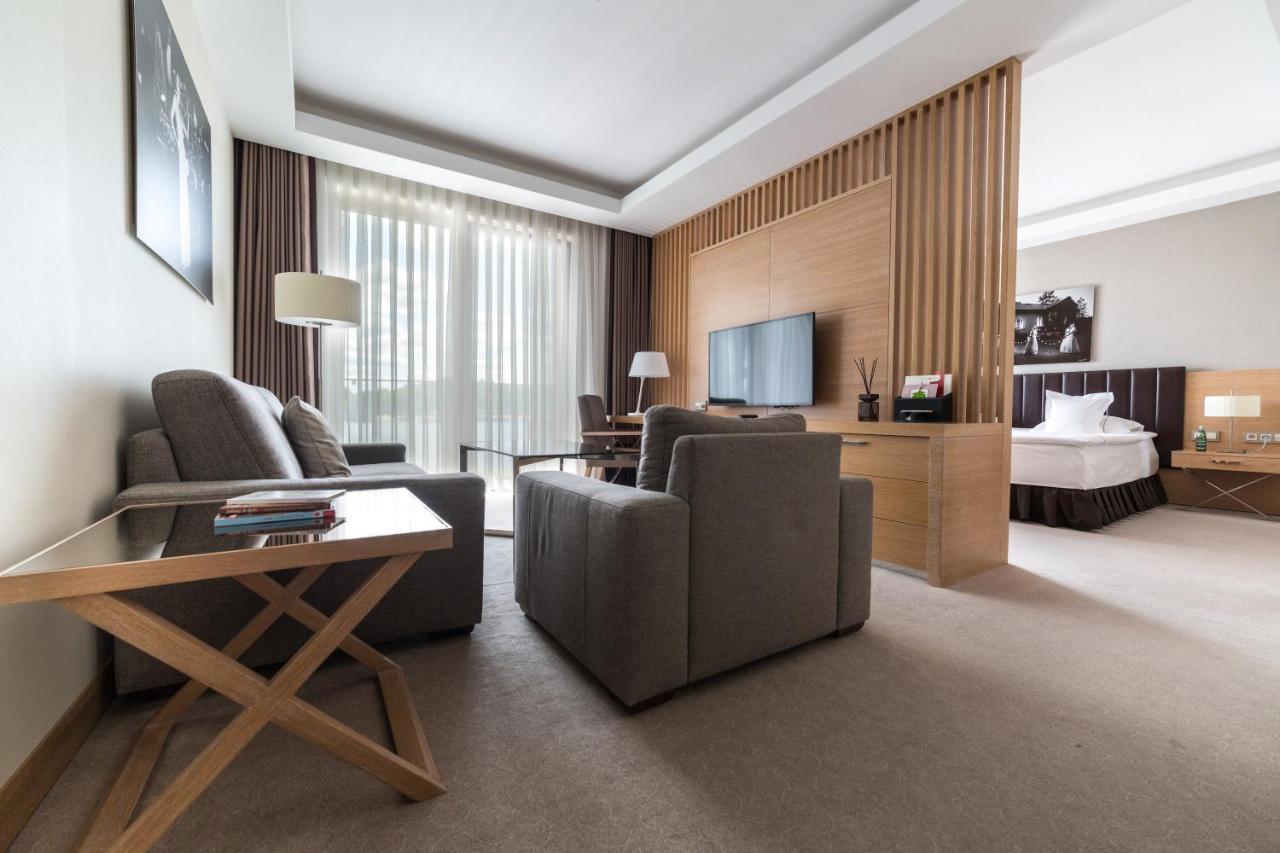 Tiffi Boutique Hotel オルシュティン エクステリア 写真